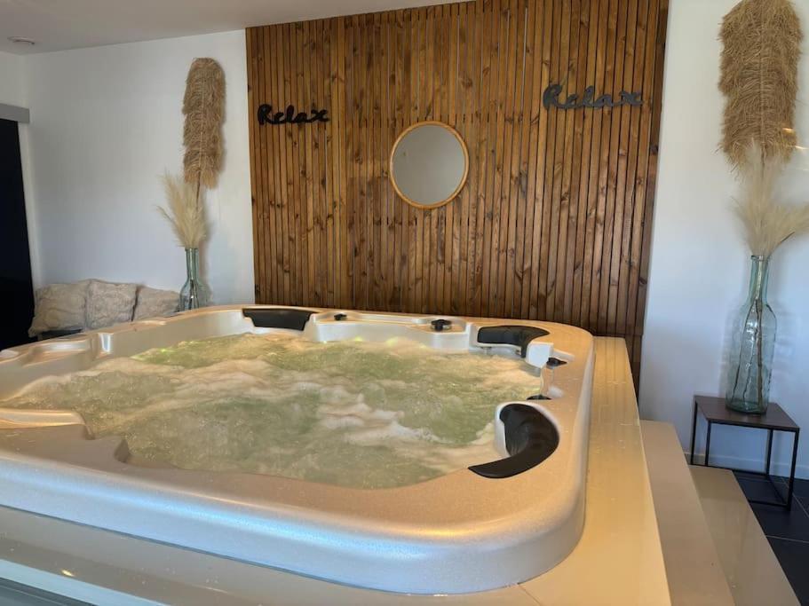 Maison Spacieuse Spa & Jardin Брест Экстерьер фото